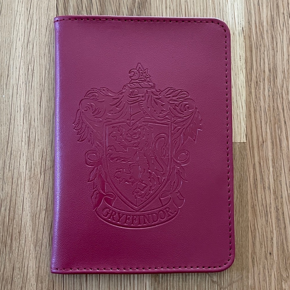 Harry Potter Gryffindor Passport Cover